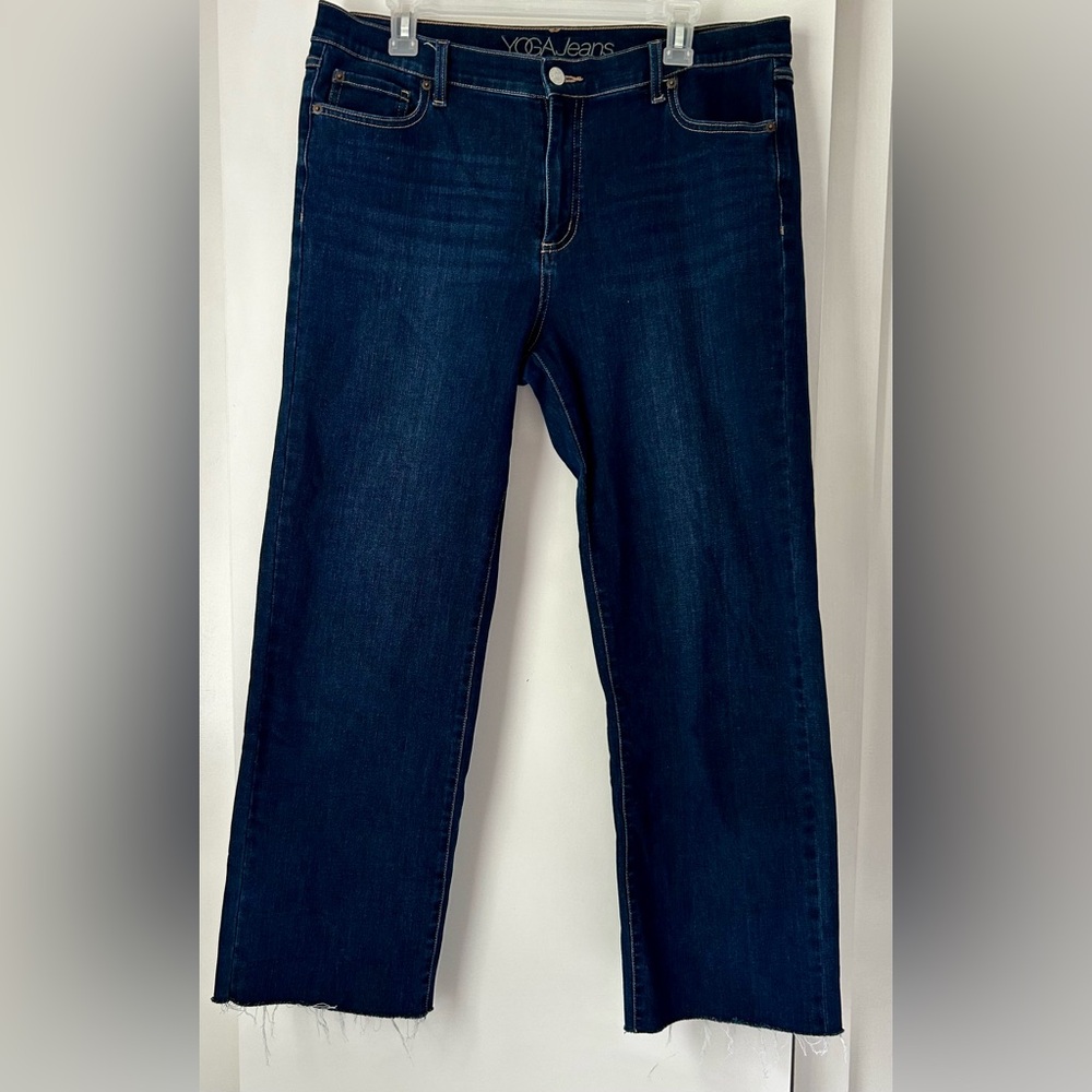 YOGA JEANS - Size 34 - Mid-Size Full stretch!